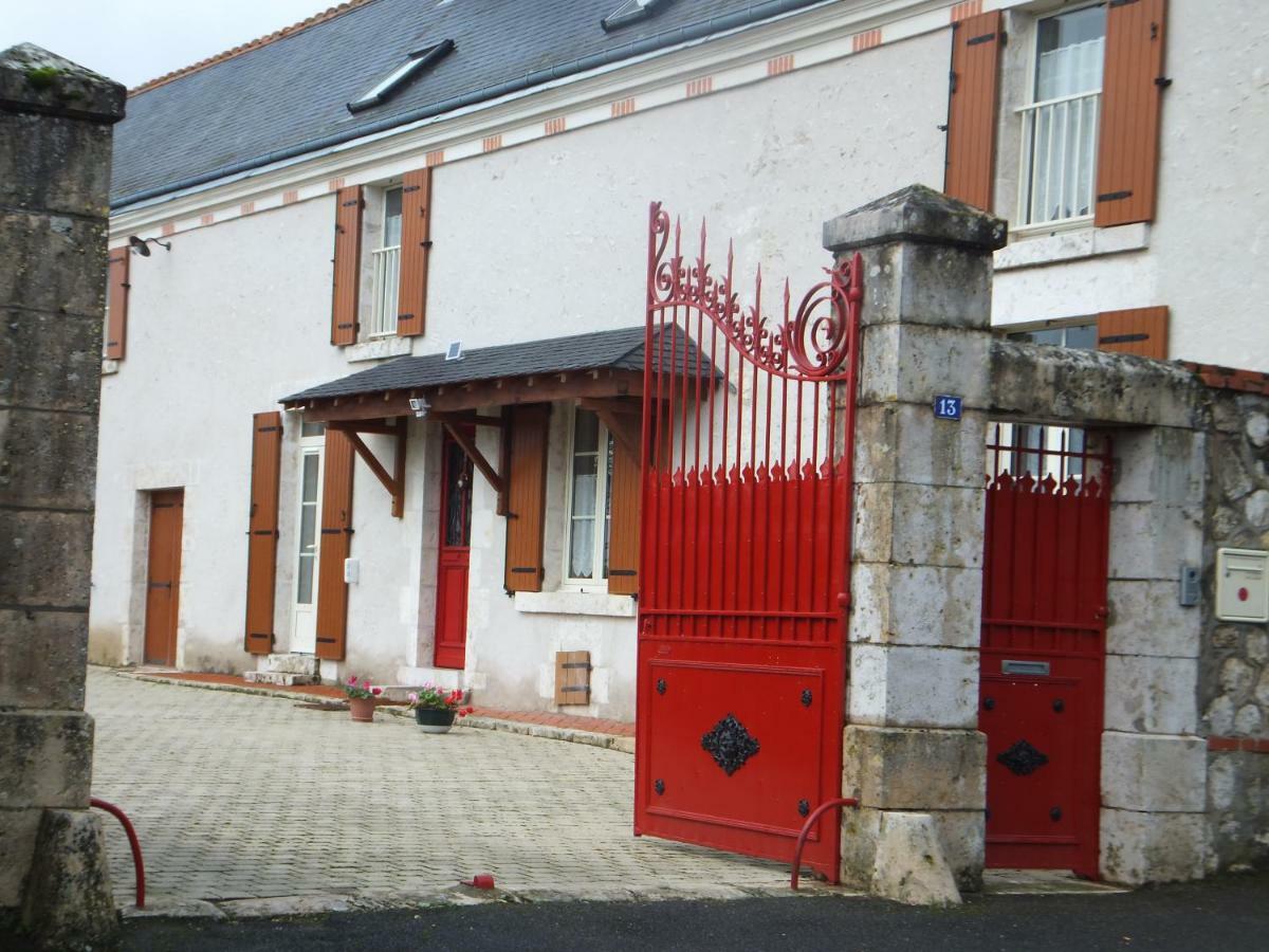Les 4 Vents Hotel Vineuil  Buitenkant foto